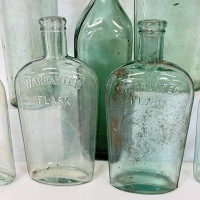 LOT 30: Antique/Vintage Glass Flasks & Bottles