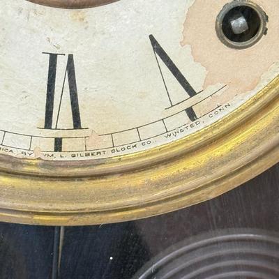 LOT 31: Vintage Wm L Gilbert Clock Co Concord No 3 Clock