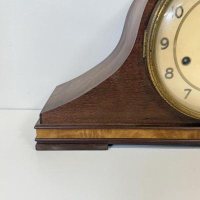 LOT 32: Vintage Seth Thomas Mantle Clock