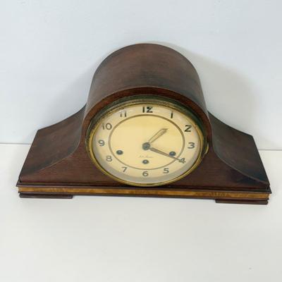 LOT 32: Vintage Seth Thomas Mantle Clock