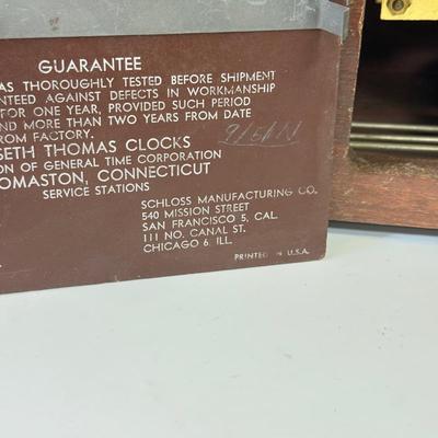 LOT 32: Vintage Seth Thomas Mantle Clock