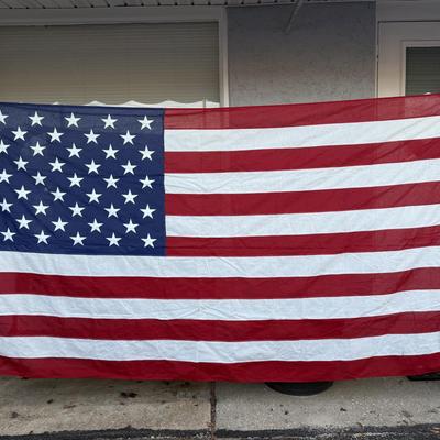 LOT 35: Large American Flag