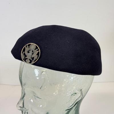 LOT 36: Vintage Women’s Air Force Military Beret