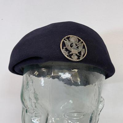 LOT 36: Vintage Women’s Air Force Military Beret