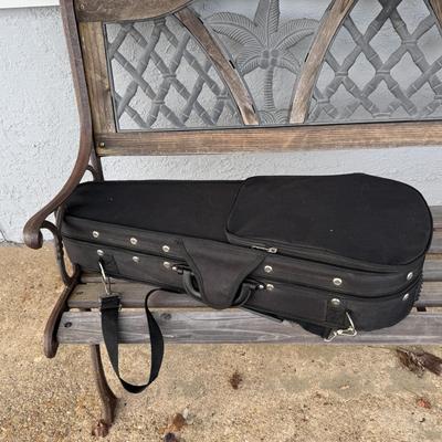 LOT 37: Lanikai Ukelele Model LU-21C