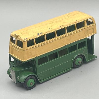 LOT 41: Vintage Die Cast Car Collection - Dinky Toys