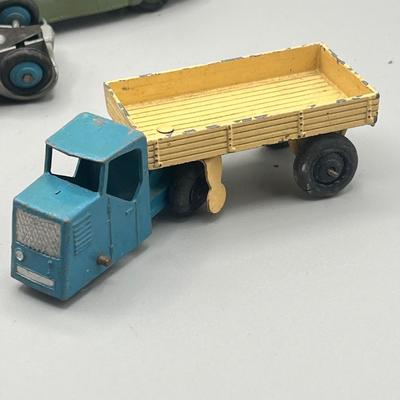 LOT 41: Vintage Die Cast Car Collection - Dinky Toys