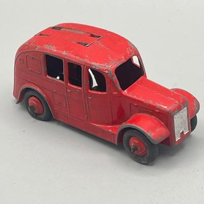 LOT 41: Vintage Die Cast Car Collection - Dinky Toys