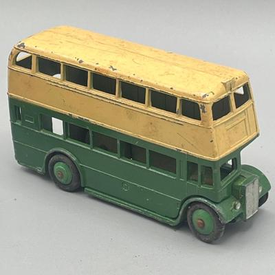 LOT 41: Vintage Die Cast Car Collection - Dinky Toys