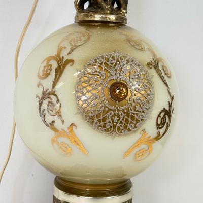 LOT 121: MCM/Hollywood Regency Eyeball Lamp
