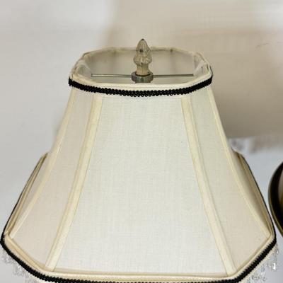 LOT 124: Pair of Table Lamps