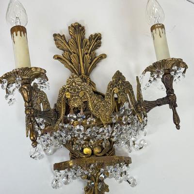 LOT:: Antique Brass & Crystal Wall Sconce 15”