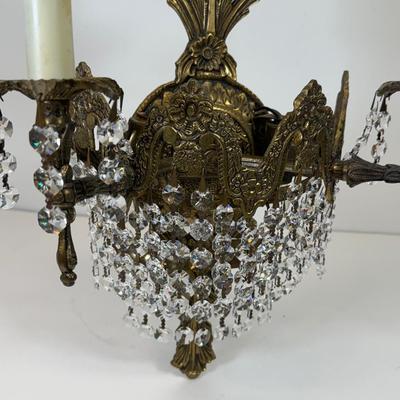 LOT:: Antique Brass & Crystal Wall Sconce 15”