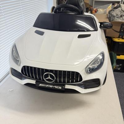 LOT 127: Mercedes-Benz AMG GTR Kids Electric Toy Car