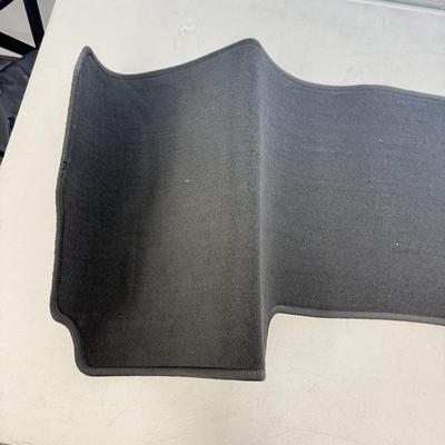 LOT 128: 2019-2024 Cadillac XT5 Car Floor Mats