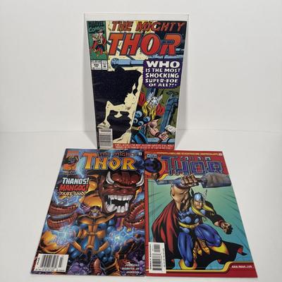 LOT 165: Various Marvel Comics: Avengers, Thor, Spider-Man, & More