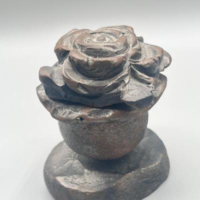 LOT 187: Vintage Holly City Forgery Wrought Iron Rose by Jack Lupton