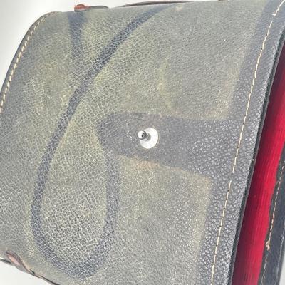 LOT 188: Vintage Binolux Binoculars With Case