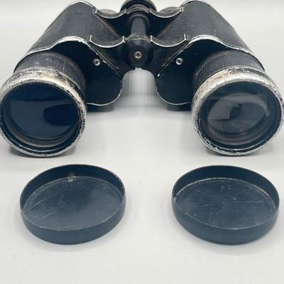 LOT 188: Vintage Binolux Binoculars With Case