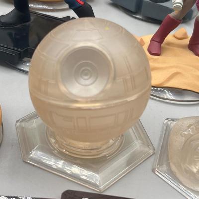 LOT 195: Star Wars Disney Infinity Figures and Accessories