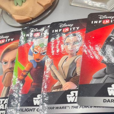 LOT 195: Star Wars Disney Infinity Figures and Accessories
