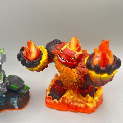 LOT 197: Wii Skylanders Figures