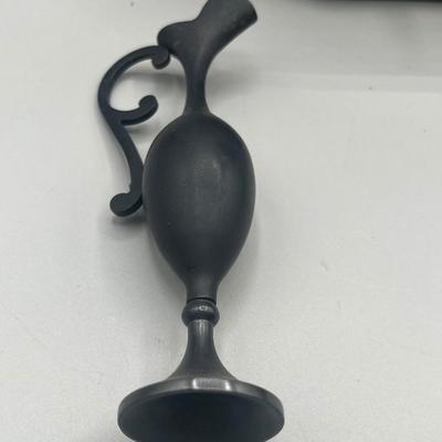 LOT 201: Eclectic Decor Collection