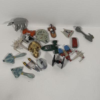 LOT 202: Star Wars Collectibles - Miniature Figures / Ships and More