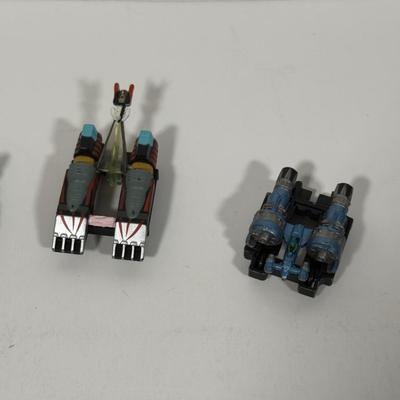 LOT 202: Star Wars Collectibles - Miniature Figures / Ships and More