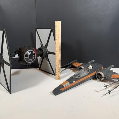 LOT 205: Star Wars Sequel Trilogy X-Wing and Tie Fighter