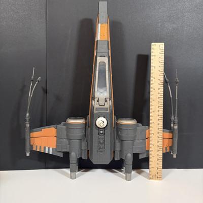 LOT 205: Star Wars Sequel Trilogy X-Wing and Tie Fighter