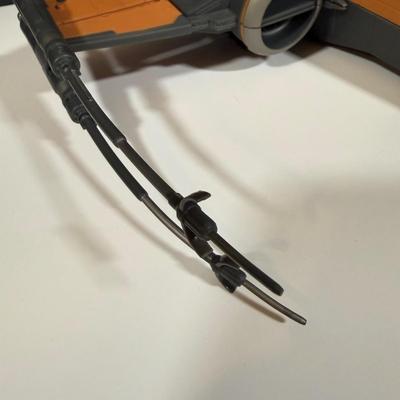 LOT 205: Star Wars Sequel Trilogy X-Wing and Tie Fighter