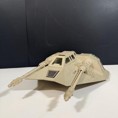 LOT 206: Vintage Star Wars Empire Strikes Back Snow Speeder