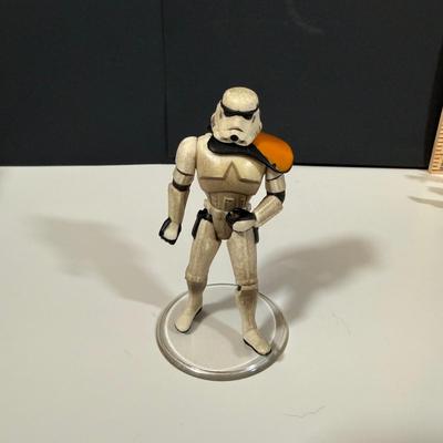 LOT 207: Star Wars Landspeeder Toy and Figures - A New Hope - 1990s