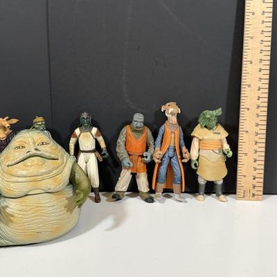 LOT 208: Star Wars Figures -1990s - Return of the Jedi - Jabba's Palace