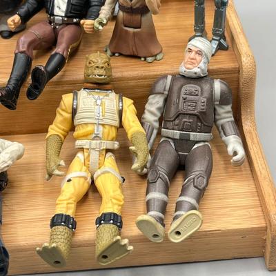 LOT 211: Star Wars Figure Collection - Empire Strikes Back - 1990s