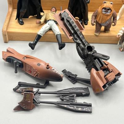 LOT 216: Star Wars Figures - 1990s - Return of the Jedi w/ Speeder Bike
