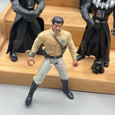 LOT 216: Star Wars Figures - 1990s - Return of the Jedi w/ Speeder Bike