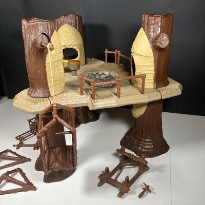 LOT 218: Vintage Star Wars Ewok Village