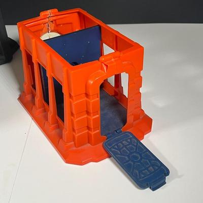 LOT 220: Vintage Star Wars Death Star Playset - For Repair or Parts Including Dianoga Trash Compactor Monster