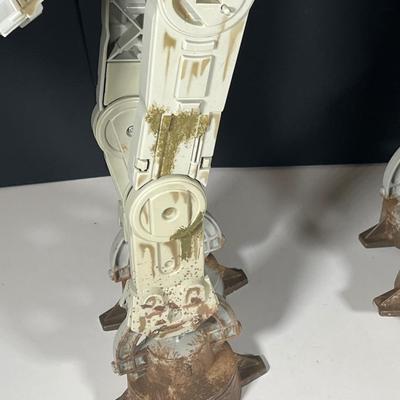 LOT 223: Star Wars AT-AT Walker - Return of the Jedi Endor Edition- 1997