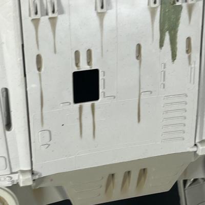 LOT 223: Star Wars AT-AT Walker - Return of the Jedi Endor Edition- 1997