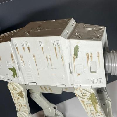 LOT 223: Star Wars AT-AT Walker - Return of the Jedi Endor Edition- 1997