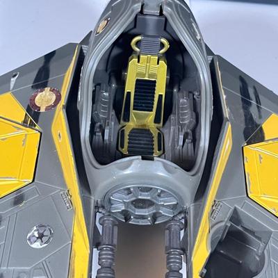 LOT 224: Three Star Wars Prequels Fighter Toys