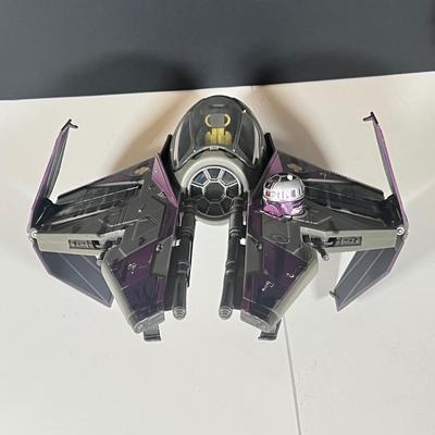 LOT 224: Three Star Wars Prequels Fighter Toys