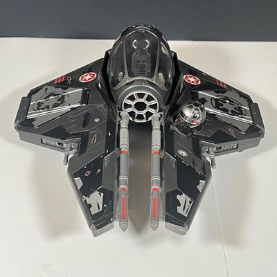 LOT 224: Three Star Wars Prequels Fighter Toys