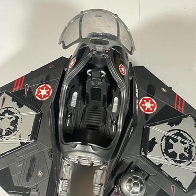 LOT 224: Three Star Wars Prequels Fighter Toys