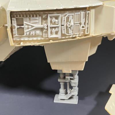 LOT 226: Vintage Star Wars Toys - Millenium Falcon, Tie Fighter and More - For Parts / Repair