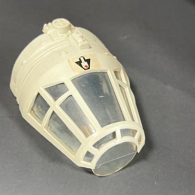 LOT 226: Vintage Star Wars Toys - Millenium Falcon, Tie Fighter and More - For Parts / Repair