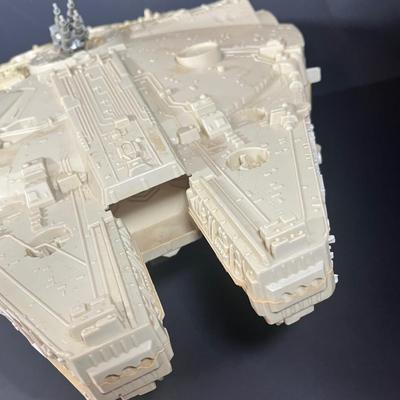 LOT 226: Vintage Star Wars Toys - Millenium Falcon, Tie Fighter and More - For Parts / Repair